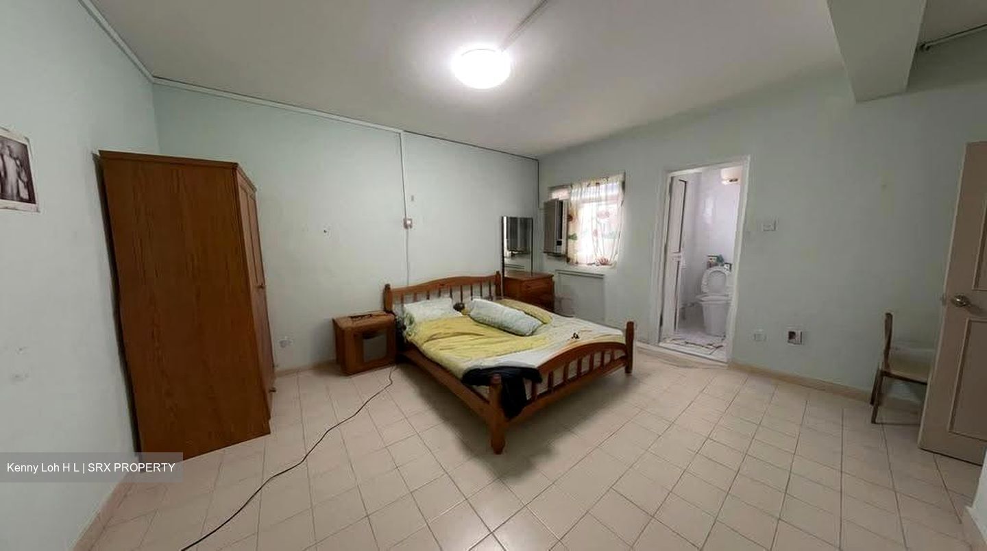 Blk 250 Gombak View (Bukit Batok), HDB 3 Rooms #630179821